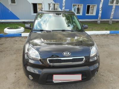 Лобовое стекло KIA SOUL (2011 г.в.) на технике Лобовое стекло KIA SOUL (2011 г.в.) на технике