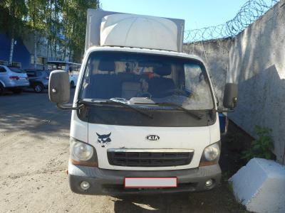 лобовое стекло KIA ГРУЗОВИК KIA (1992 г.в.) на технике лобовое стекло KIA ГРУЗОВИК KIA (1992 г.в.) на технике