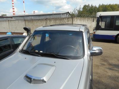 лобовое стекло HYUNDAI TERRACAN внедорожник (1999-2007 г.в.) на технике 