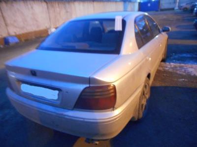 заднее стекло HONDA ACCORD седан (93-98 г.в.) на технике заднее стекло HONDA ACCORD седан (93-98 г.в.) на технике