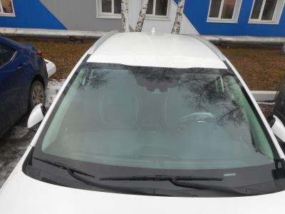 Лобовое стекло KIA NIRO электромобиль (2019 г.в.) на технике Лобовое стекло KIA NIRO электромобиль (2019 г.в.) на технике