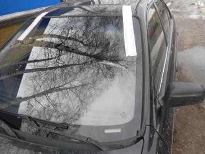 лобовое стекло HONDA ACCORD седан (2000 г.в.) на технике лобовое стекло HONDA ACCORD седан (2000 г.в.) на технике
