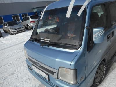 лобовое стекло SUBARU SAMBAR (1998-2012 г.в.) на технике лобовое стекло SUBARU SAMBAR (1998-2012 г.в.) на технике