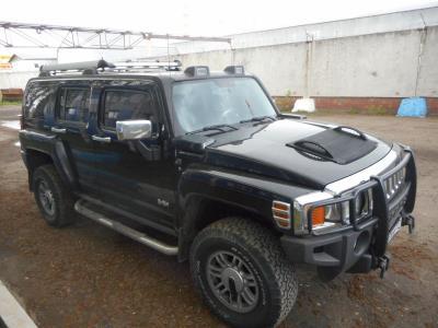 лобовое стекло HUMMER III внедорожник (2005 г.в.) на технике 