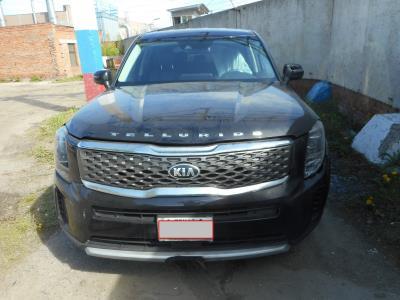 Лобовое стекло KIA TELLURIDE (2019 г.в.) на технике Лобовое стекло KIA TELLURIDE (2019 г.в.) на технике