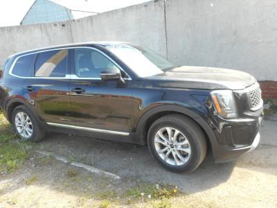 Лобовое стекло KIA TELLURIDE (2019 г.в.) на технике Лобовое стекло KIA TELLURIDE (2019 г.в.) на технике
