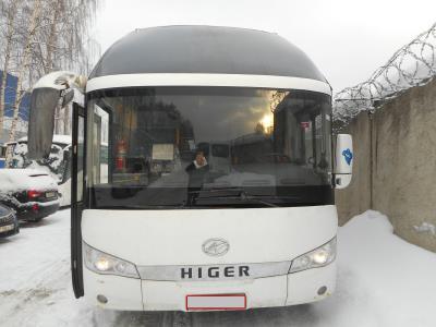 Лобовое нижнее стекло HIGER KLQ 6122B (2017 г.в.) на технике Лобовое нижнее стекло HIGER KLQ 6122B (2017 г.в.) на технике