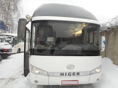 Лобовое нижнее стекло HIGER KLQ 6122B (2017 г.в.) на технике Лобовое нижнее стекло HIGER KLQ 6122B (2017 г.в.) на технике