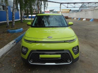 Лобовое стекло KIA SOUL (2019 г.в.) на технике 