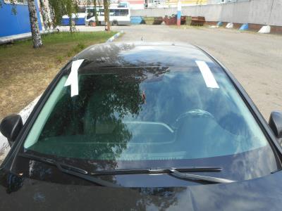 Лобовое стекло HYUNDAI SONATA VIII седан (2020 г.в.) на технике Лобовое стекло HYUNDAI SONATA VIII седан (2020 г.в.) на технике