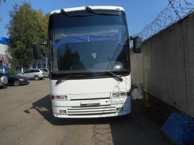 лобовое стекло VOLVO В58 60 (1988 г.в.) на технике лобовое стекло VOLVO В58 60 (1988 г.в.) на технике