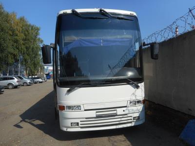 лобовое стекло VOLVO В58 60 (1988 г.в.) на технике лобовое стекло VOLVO В58 60 (1988 г.в.) на технике