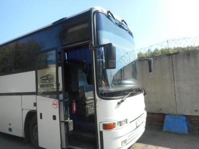 лобовое стекло VOLVO В58 60 (1988 г.в.) на технике лобовое стекло VOLVO В58 60 (1988 г.в.) на технике