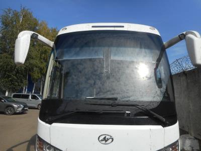 Лобовое стекло HIGER KLQ 6128LQ (2021 г.в.) на технике Лобовое стекло HIGER KLQ 6128LQ (2021 г.в.) на технике