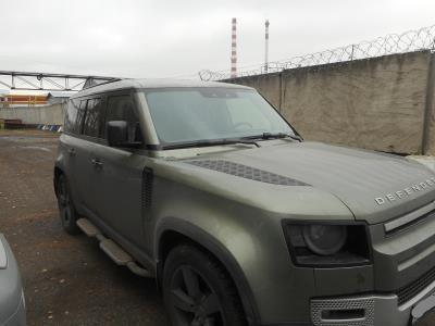 Лобовое стекло LAND ROVER DEFENDER (2021 г.в.) на технике 