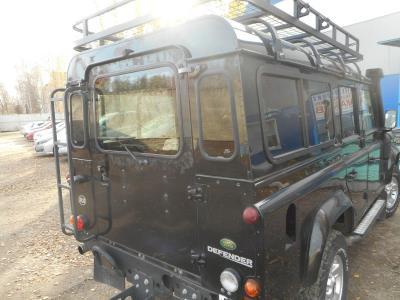 заднее стекло LAND ROVER DEFENDER внедорожник (1985-2005 г.в.) на технике 