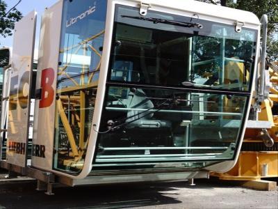 Корпусное правое нижнее стекло LIEBHERR 150 EC-B8 LITRONIC башенный кран на технике Корпусное правое нижнее стекло LIEBHERR 150 EC-B8 LITRONIC башенный кран на технике