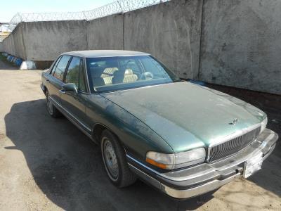 лобовое стекло OLDSMOBILE 98 (NINETY EIGHT) седан на технике лобовое стекло OLDSMOBILE 98 (NINETY EIGHT) седан на технике