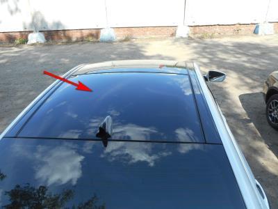 Стекло крыши HYUNDAI SONATA (2012 г.в.) на технике Стекло крыши HYUNDAI SONATA (2012 г.в.) на технике