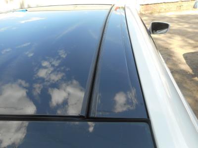 Стекло крыши HYUNDAI SONATA (2012 г.в.) на технике Стекло крыши HYUNDAI SONATA (2012 г.в.) на технике