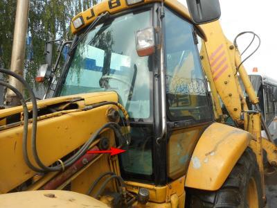 Нижнее лобовое стекло левое/правое JCB 3CX (1991-2001 г. вып.) на технике 