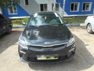 Лобовое стекло KIA RIO X-LINE FB (2017-2022 г.в.) на технике Лобовое стекло KIA RIO X-LINE FB (2017-2022 г.в.) на технике