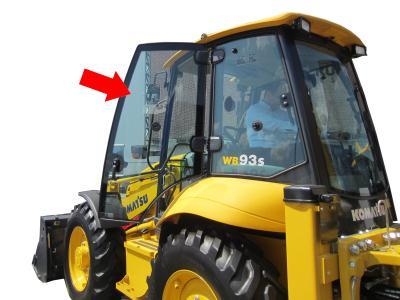 Стекло левой двери KOMATSU WB 93S-5 на технике 