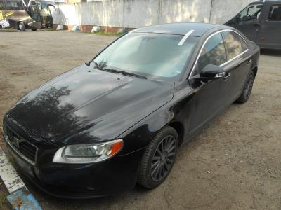 Лобовое стекло VOLVO S80 седан (2007 г.в.) на технике 