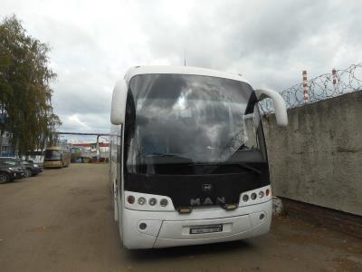 лобовое стекло VOLVO B 12 SIDERAL (2000 г.в.) на технике 