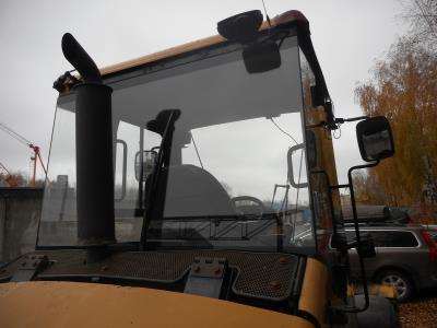 Заднее стекло CATERPILLAR (CAT) 906 ZEPPELIN фронтальный погрузчик на технике Заднее стекло CATERPILLAR (CAT) 906 ZEPPELIN фронтальный погрузчик на технике