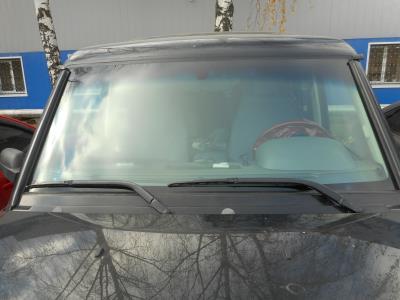 лобовое стекло LAND ROVER DISCOVERY II внедорожник (1998-2004 г.в.) на технике лобовое стекло LAND ROVER DISCOVERY II внедорожник (1998-2004 г.в.) на технике