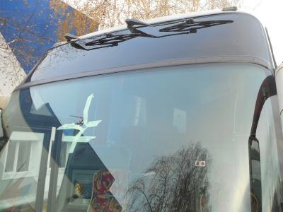лобовое стекло VOLVO B12 (2001 г.в.) вид слева лобовое стекло VOLVO B12 (2001 г.в.) вид слева