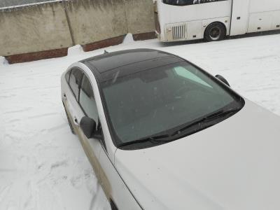 Стекло люка HYUNDAI SONATA MT седан (2010 г.в.) на технике 