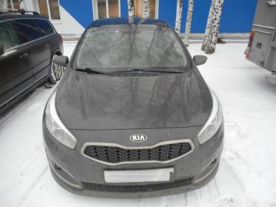 Стекло люка KIA CEED JD (2015 г.в.) на технике Стекло люка KIA CEED JD (2015 г.в.) на технике
