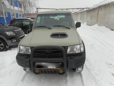 лобовое стекло HYUNDAI GALLOPER внедорожник (1998-2003 г.в.) на технике лобовое стекло HYUNDAI GALLOPER внедорожник (1998-2003 г.в.) на технике
