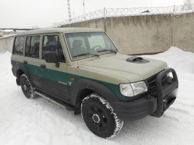 лобовое стекло HYUNDAI GALLOPER внедорожник (1998-2003 г.в.) на технике 