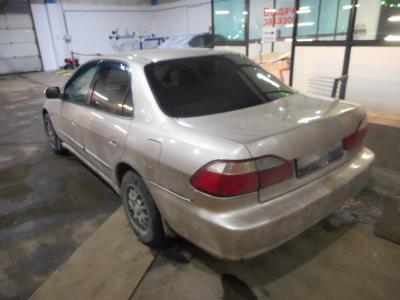 заднее стекло HONDA ACCORD седан на технике заднее стекло HONDA ACCORD седан на технике