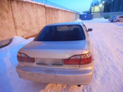 заднее стекло HONDA ACCORD седан на технике заднее стекло HONDA ACCORD седан на технике