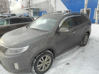 Стекло крыши задняя часть KIA SORENTO II / III (2009-2020 г.в.) на технике 