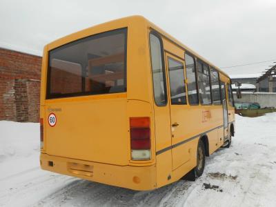 Заднее стекло ПАЗ (PAZ) 3204 (2006 г.в.) на технике Заднее стекло ПАЗ (PAZ) 3204 (2006 г.в.) на технике