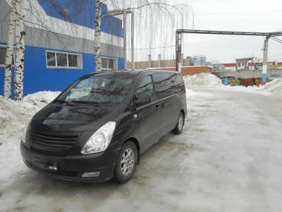 Стекло люка переднее HYUNDAI STAREX H-1 (2007-нв г.в.) на технике 