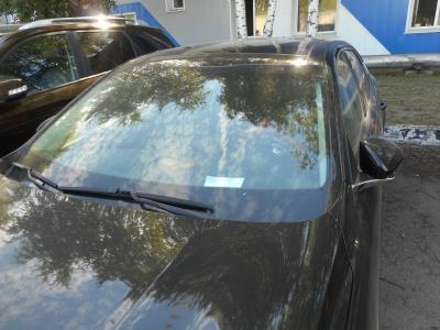 Лобовое стекло KIA K7 (2017-2020гв г.в.) на технике Лобовое стекло KIA K7 (2017-2020гв г.в.) на технике
