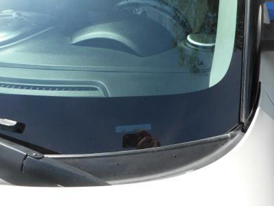 лобовое стекло KIA SOUL (2016 г.в.) на технике лобовое стекло KIA SOUL (2016 г.в.) на технике