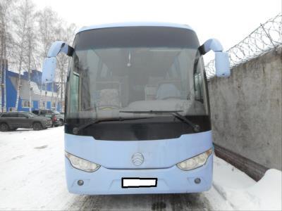 Лобовое стекло GOLDEN DRAGON 6103J92 (2013 г.в.) общий вид фото Лобовое стекло GOLDEN DRAGON 6103J92 (2013 г.в.) общий вид фото