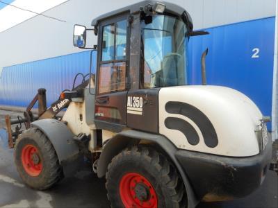 Заднее стекло BOBCAT AL 350 мини-погрузчик общий вид Заднее стекло BOBCAT AL 350 мини-погрузчик общий вид