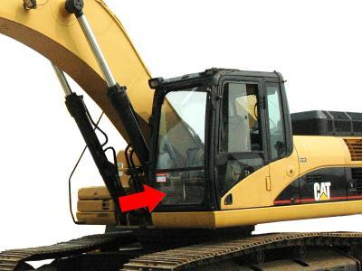 Нижнее лобовое стекло CATERPILLAR (CAT) 312C, 320C, 322C (300 C SERIES) на технике 