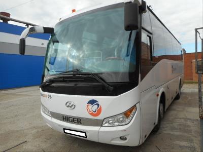 Лобовое стекло HIGER 6928 общий вид Лобовое стекло HIGER 6928 общий вид