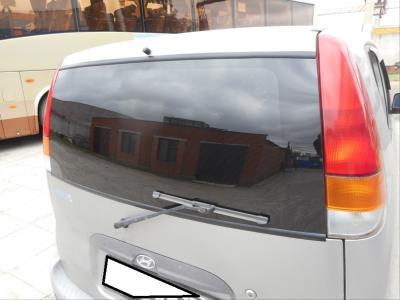 заднее стекло HYUNDAI ATOS хэтчбек (1997-2003 г.в.) общий вид 