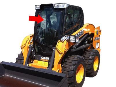 Лобовое стекло двери NEW HOLLAND L213 на технике 