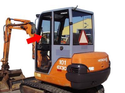 Стекло двери, верхнее HITACHI EX30 на технике Стекло двери, верхнее HITACHI EX30 на технике